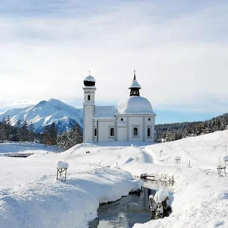 The Seefeld Retreat - Family Friendly - Mountain Views Будинок відпочинку Зефельд-ін-Тіроль